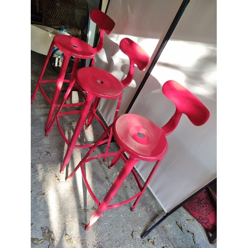 161 - Collection of various modern designer chairs / stool (8)