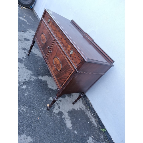 174 - 20th century Mahogany / Walnut sideboard / credenza by Berkey & Gay Furniture with lovely marquetry ... 