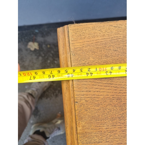 179 - Early 20th century Oak desk - 116cm x 75cm x 48cm - in good order