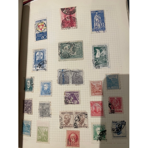 27A - A great Collection of 9 Albums of World Stamps sorted and displayed in period order and country.

A ... 