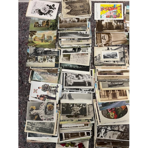 16 - Collection of approx 650 1900-1950's Postcards a great varied collection all appear in very good ord... 