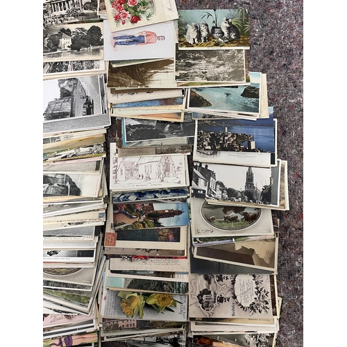 15 - Collection of approx 650 1900-1950's Postcards a great varied collection all appear in very good ord... 