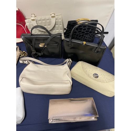 89 - Collection of various new and used hand bags / purses