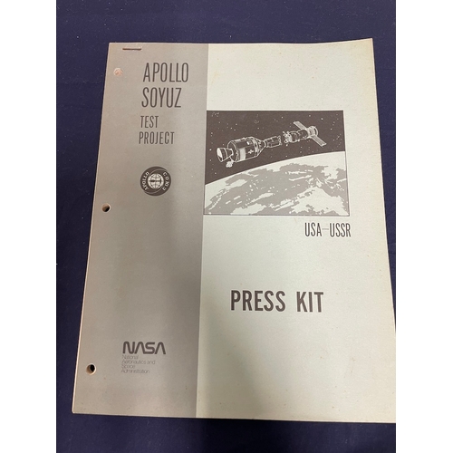 92 - Original NASA Apollo Soyuz Test Project Press Kit Booklet 1975