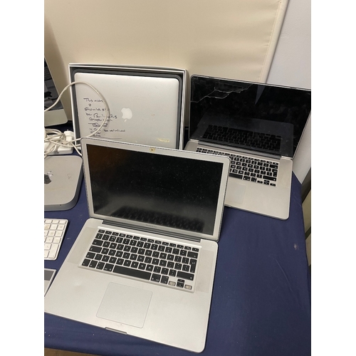 110 - Collection of various Apple Computers / iMac's Laptops, Keyboards, iPods and accessories