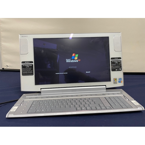 115 - Sony PCV W2 Computer