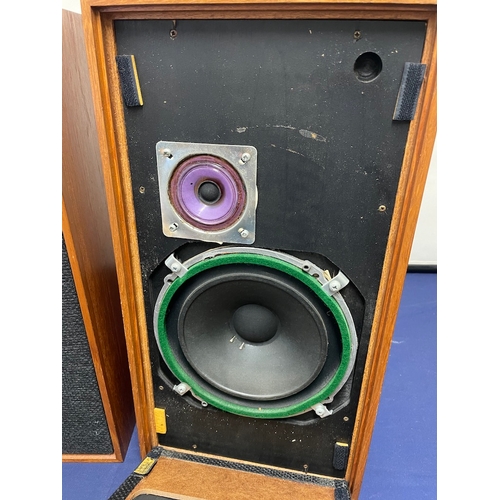 117 - Pair of Vintage Wharfedale Linton 2 Speakers