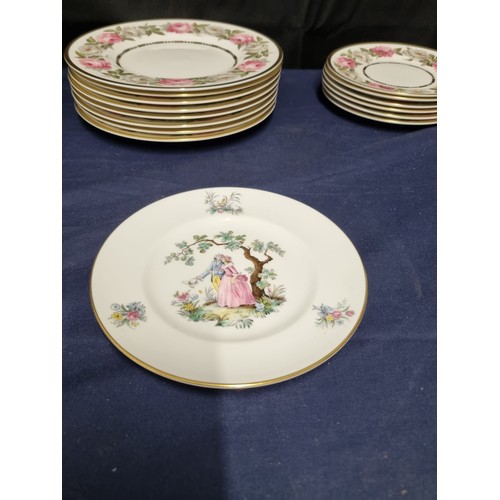 18 - Royal Worcester Plates 