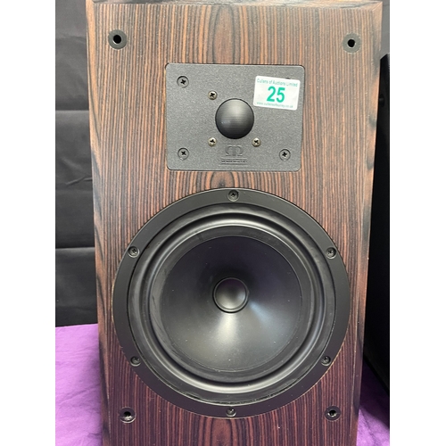 25 - Vintage 1970/80's Monitor Audio Shelf Speakers R852 MD 1722 in Real Wood Oak Veneer