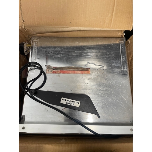 68 - Clarke Electric Tile Cutter in Box