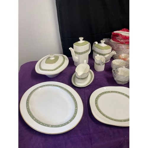 119 - 90 Piece unused Royal Doulton Rondelay Pattern Breakfast Service