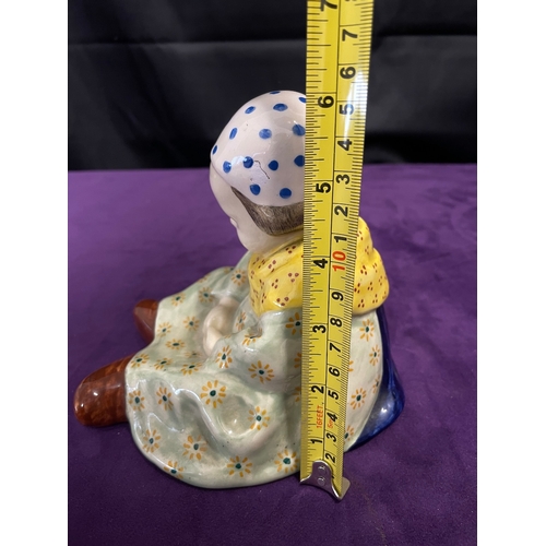 127 - Vintage Berthe Savigny HB Henriot Quimper Sitting Baby Girl - 15cm x 15cm