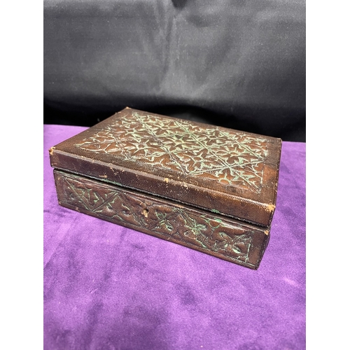 212 - Two vintage jewellery boxes