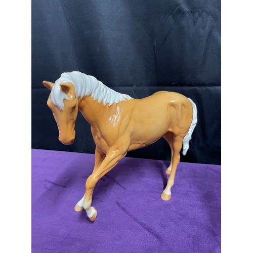 324 - 20th Century Beswick Appaloosa Stallion, Beswick Palamino, Beswick Black Foal + Beswick Clydesdale M... 