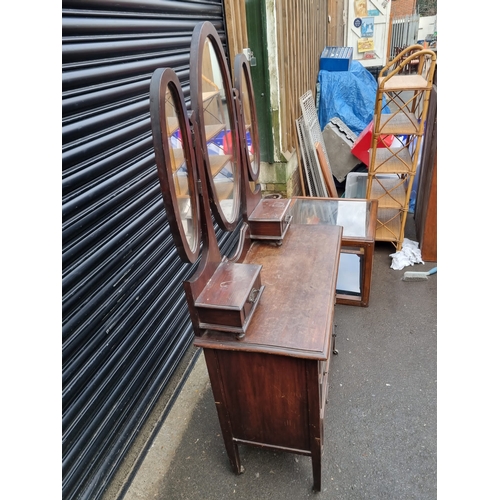 350 - Antique Mahogany Tri-Fold Mirror Dressing Chest of Drawers - 90cm x 42cm x 168cm