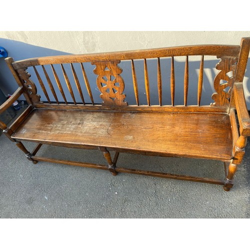 373 - Antique Oak Cartwheel Bench - 76cm x 93cm x 42cm