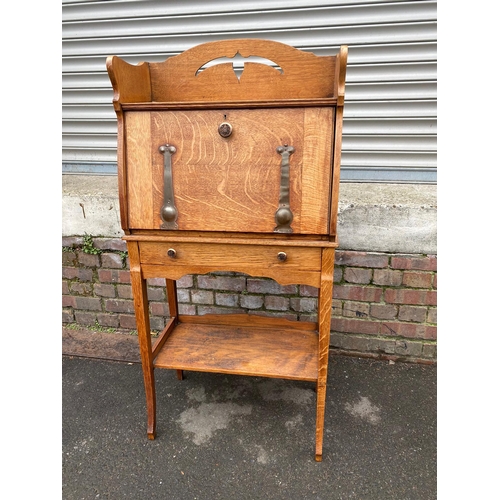 395 - A lovely Art Nouveau Oak Secretaire c1910