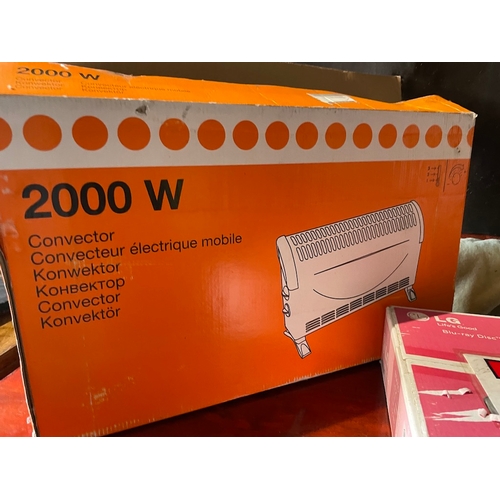 442 - Unused 2000w convector heater + LG Blu Ray DVD player