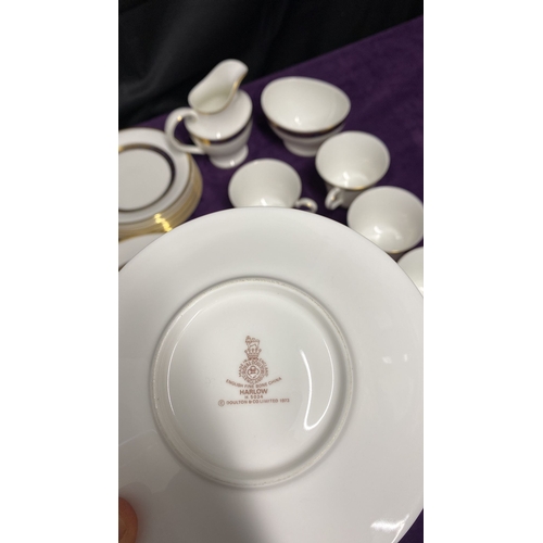 339A - Collection of Royal Doulton Breakfast Service Harlow + Royal Doulton Hartwell Plates