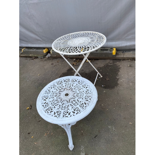 459 - Quantity of various metal garden furniture