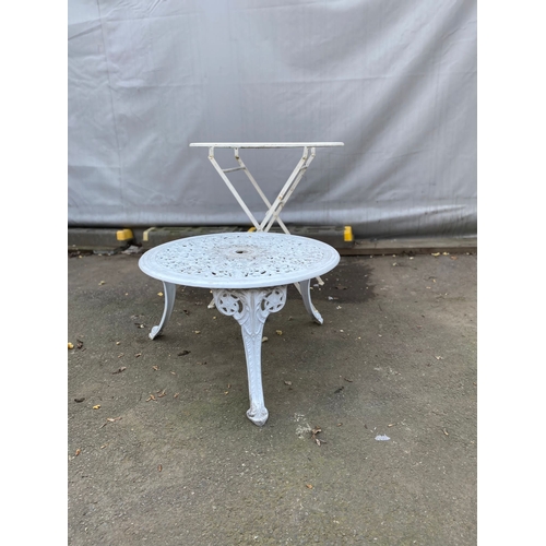 459 - Quantity of various metal garden furniture