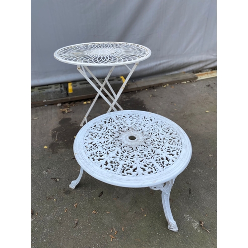 459 - Quantity of various metal garden furniture