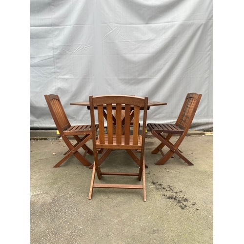 477 - Garden table with 4 x chairs. 

Table - 43