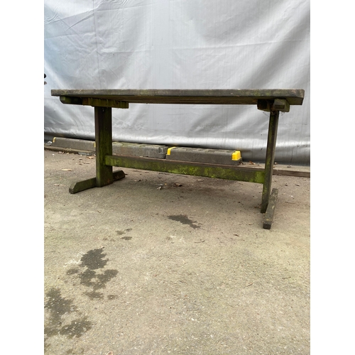 480 - Garden Teak table. Width - 26