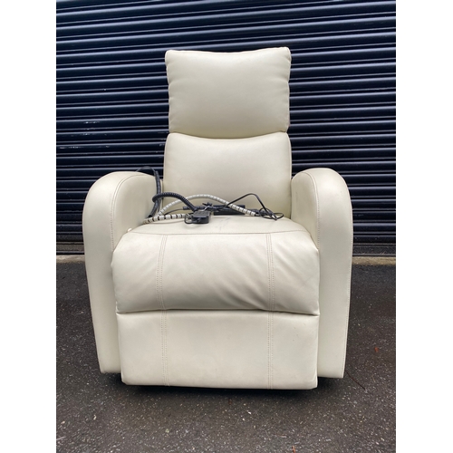 295 - Cream Leather electric armchair 

Dimensions - 43