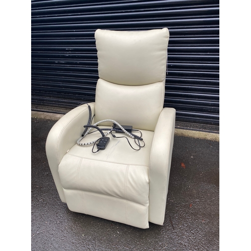 295 - Cream Leather electric armchair 

Dimensions - 43