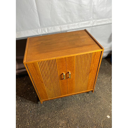 301 - Mid Century Teak Record cabinet

Dimensions - 25