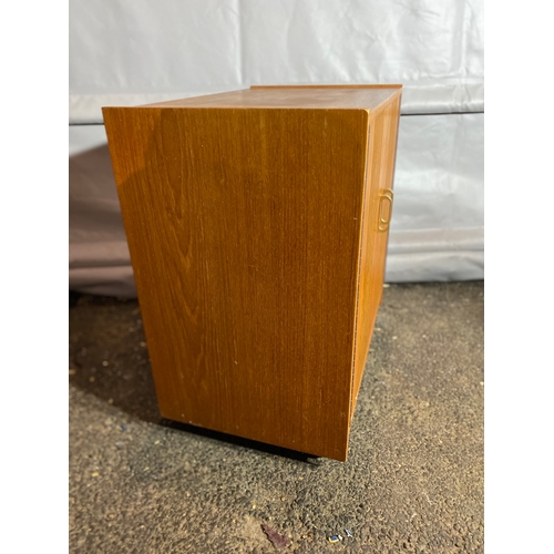 301 - Mid Century Teak Record cabinet

Dimensions - 25