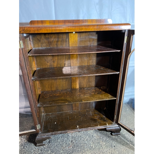 306 - 1930's Glazed Glass front bookcase. 

Dimensions - 33