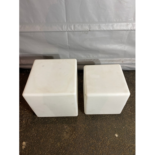 308 - Set of two plastic light boxes. (One battery)

Dimensions - Smaller box (battery) - 15