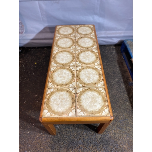 320 - Mid Century Tiled Top coffee table

Dimensions - 41.5