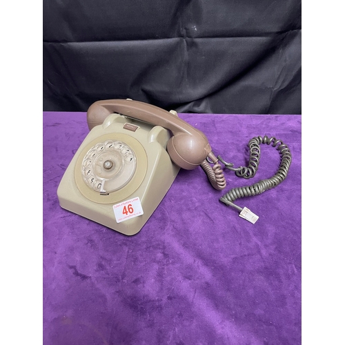 46 - Vintage beige Dial Telephone