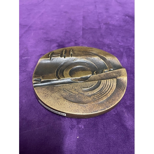 51 - Vintage Bronze Medallion - Grand Prix Du Disque Frederic Chopin Warszawa 1985 + 1 other bronze sculp... 