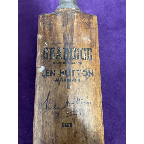 53 - Vintage Cricket Bat Gradidge Len Hutton Autograph - 76cm
