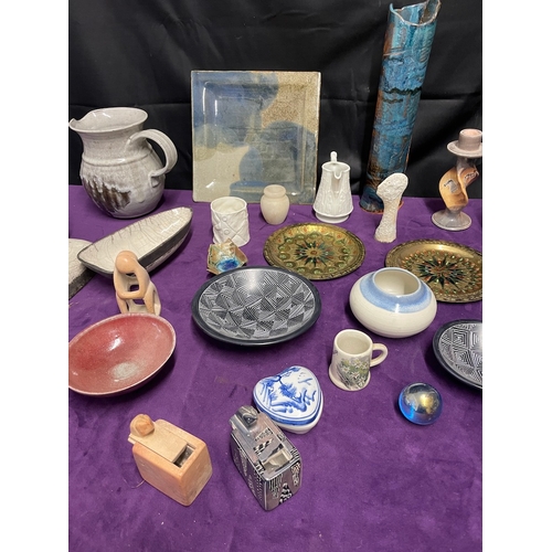 58 - Quantity of ceramics / pottery + others