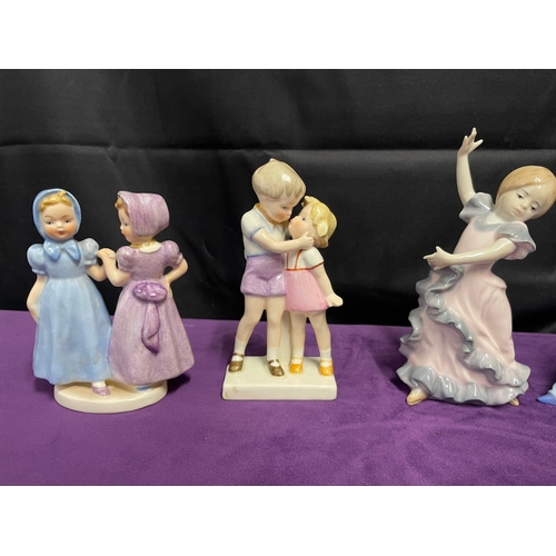 70 - Lot of Five Vintage Porcelain Figures / NAO / Goebel