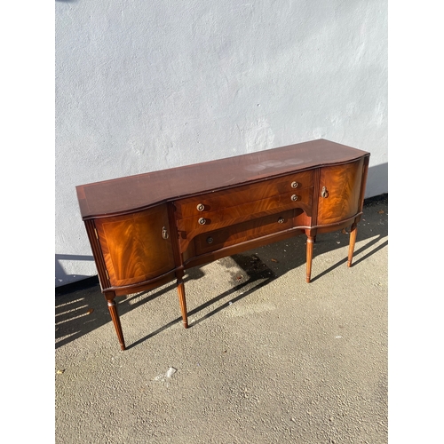 271 - 20th century Mahogany Strongbow furniture sideboard

Dimensions - 66