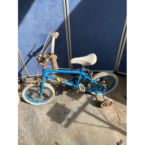 278 - Two vintage children's bikes.