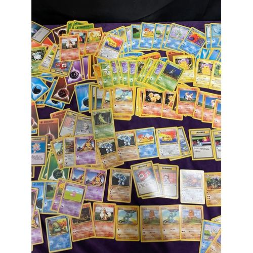 194 - Quantity of original 1990's Pokemon Trading Cards