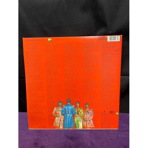 207 - Beatles Sargent Peppers Lonely Hearts Club Band LP   With Cut Outs YEX 737-7-1 / YEX 638-7-1