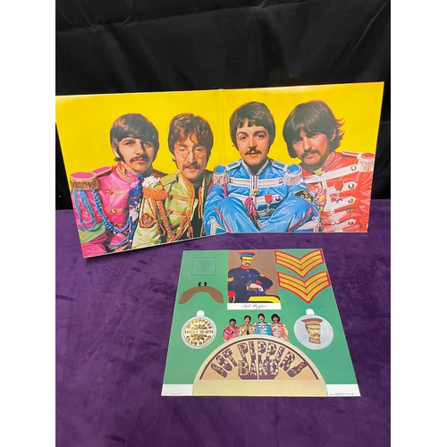 207 - Beatles Sargent Peppers Lonely Hearts Club Band LP   With Cut Outs YEX 737-7-1 / YEX 638-7-1