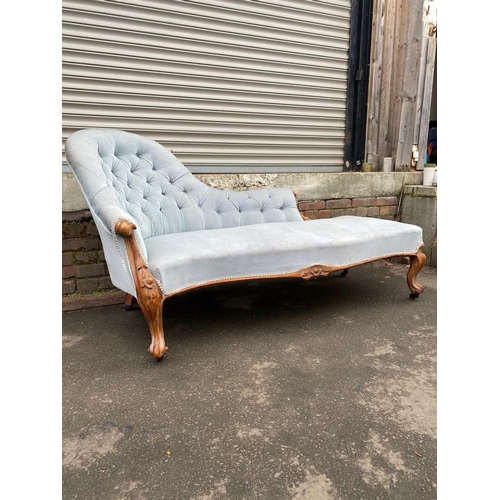 492 - 19th Century Upholstered Buttoned Back Chaise Lounge on Carved Cabriole legs