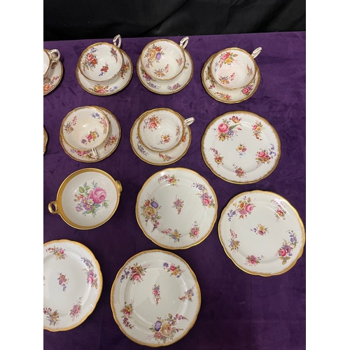 27 - Vintage 26 Piece Tea Service Hammersley Dresden Sprays + 1 other