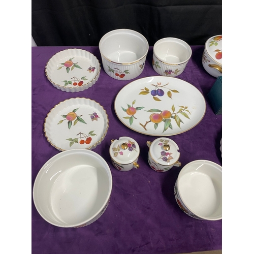 28 - Quantity of Royal Worcester Evesham Dinner Service