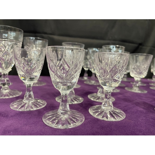 52 - Quantity of Cut Crystal Glasses / goblets