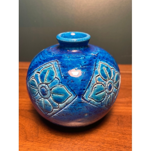 36 - Vintage Italian Flavia Montelupo Blue Ceramic Vase 
4